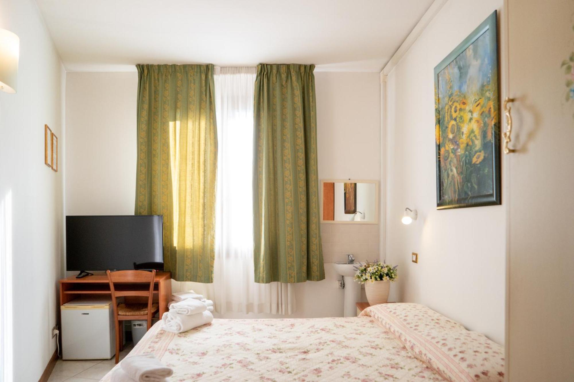 Hotel New Aurora Venice Маргера Екстер'єр фото